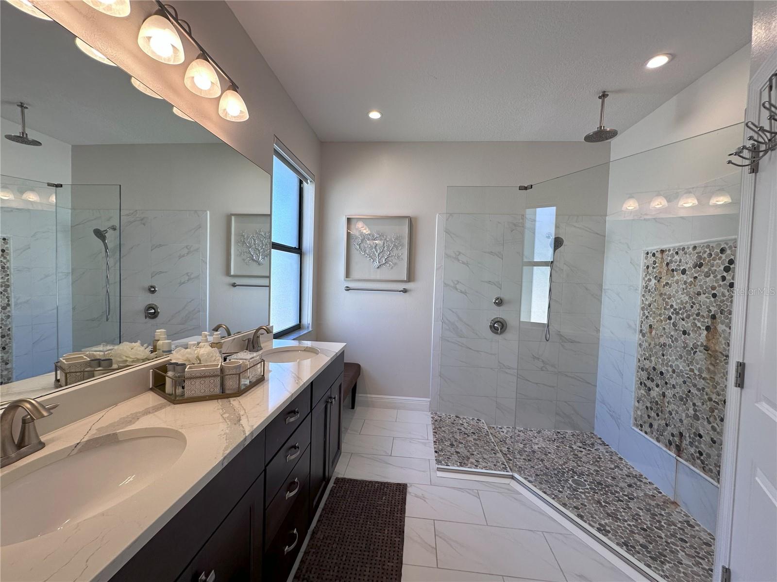 ROSE HAVEN PH 01 - Residential