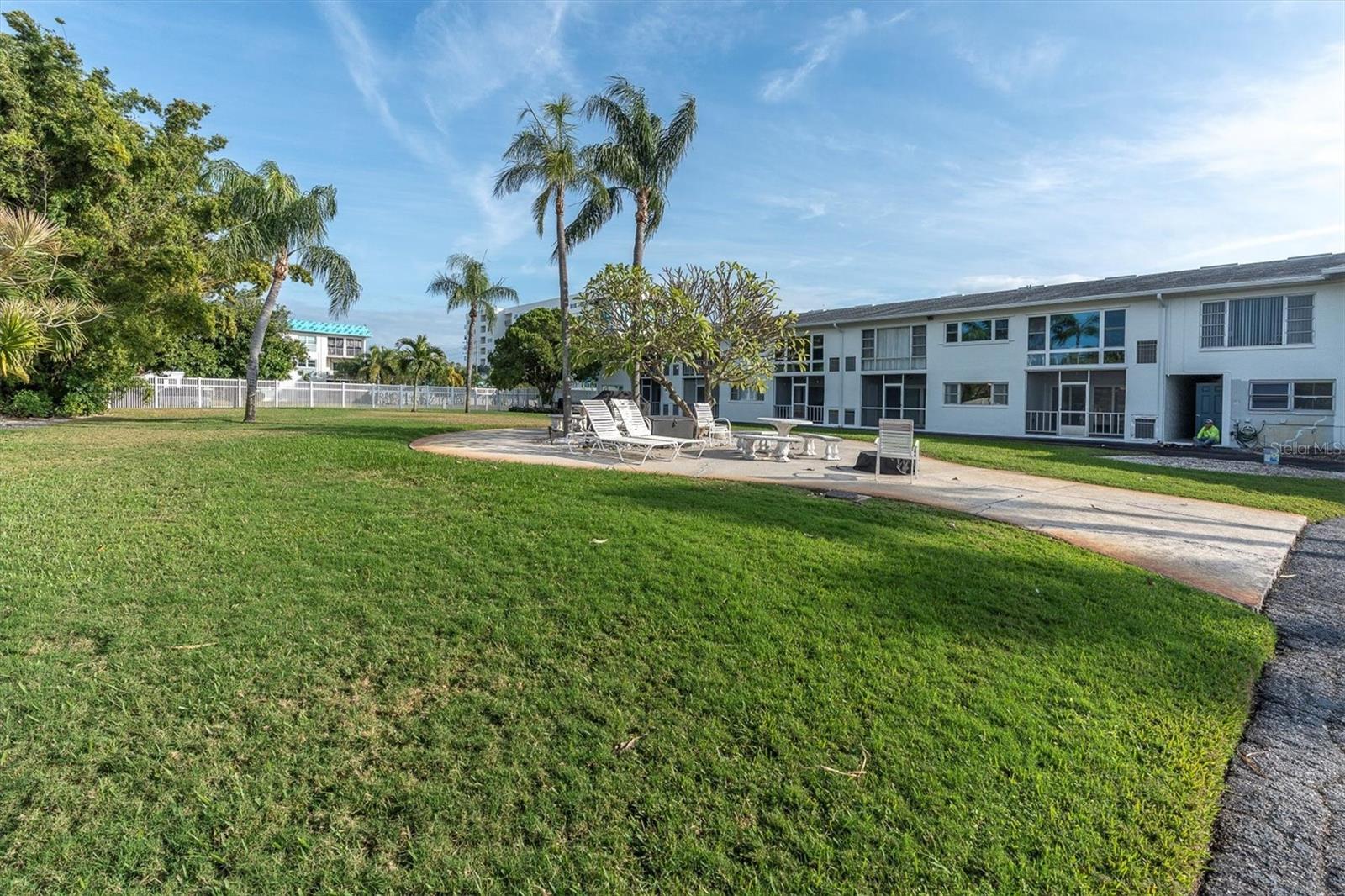 MARINA HARBOUR CONDO - Residential