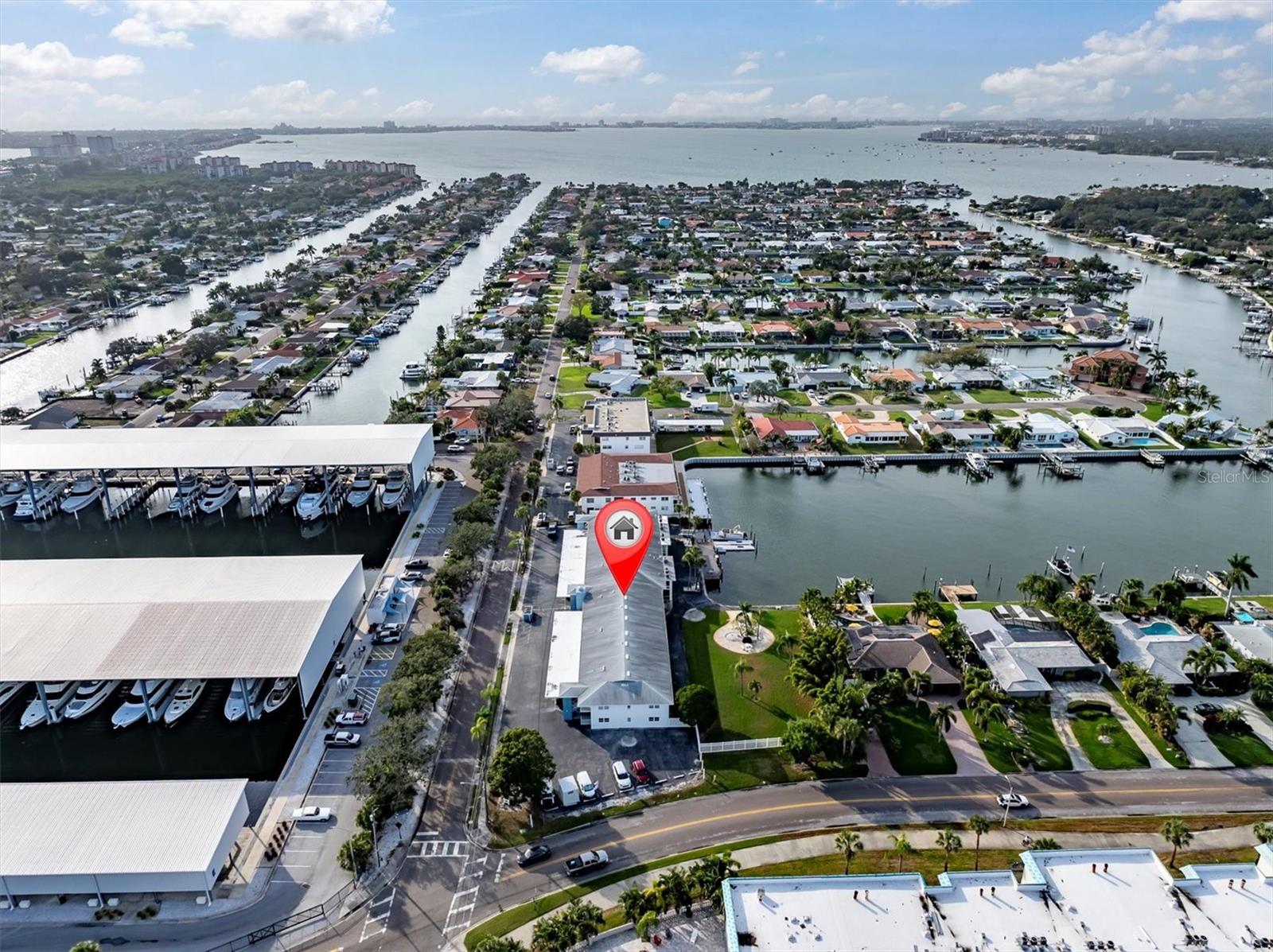 MARINA HARBOUR CONDO - Residential