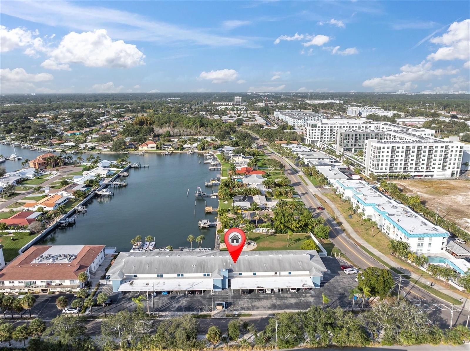 MARINA HARBOUR CONDO - Residential