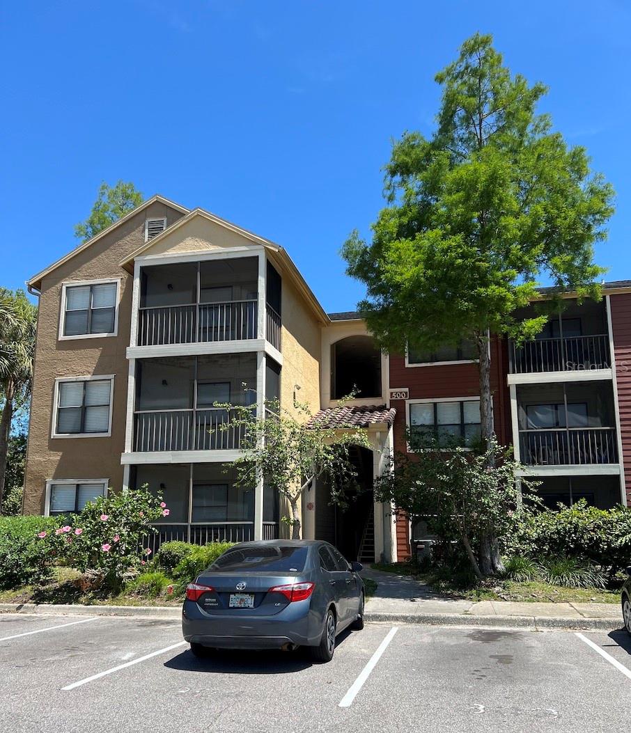 This bright and spacious studio on the third floor features vinyl plank floors throughout, new refrigerator, new kitchen cabinets and countertops, and a new bathroom vanity. The unit overlooks the pond and preserve, with fabulous views from the screened in balcony. Water, sewer & trash are included in the reasonable HOA fees. Attention investors: currently leased unfurnished, annually with a great ROI. Great location on 4th St N and Gandy, with easy access to I-275, minutes to Tampa, Downtown St Pete, the Gulf Beaches, Tampa International Airport, Shopping and more! Baypointe Preserve is a resort-style gated community that features a tropical pool setting with hot tub, sun decks, and outdoor grills surrounding the pond, fitness center, covered bike rack areas, dog park, and a car wash.