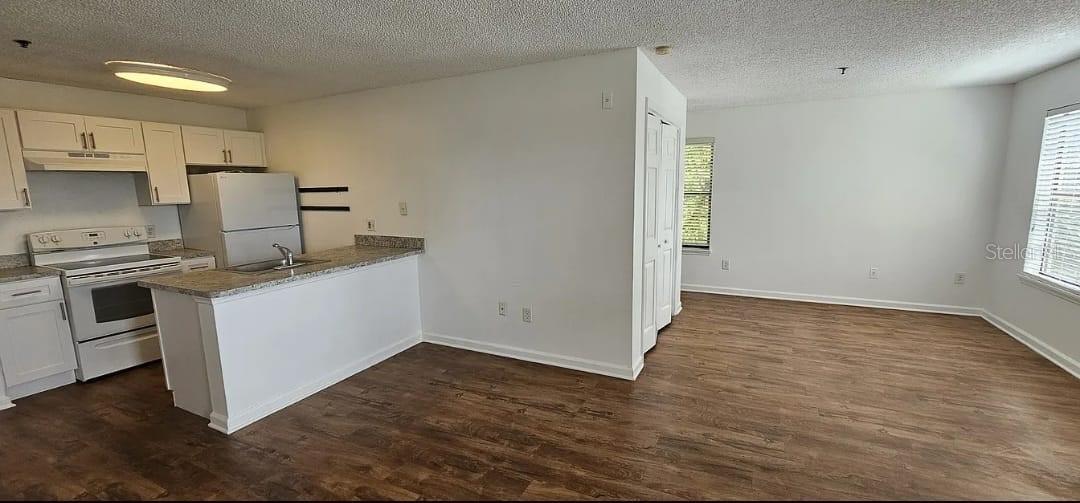 11901 4TH STREET N 5304