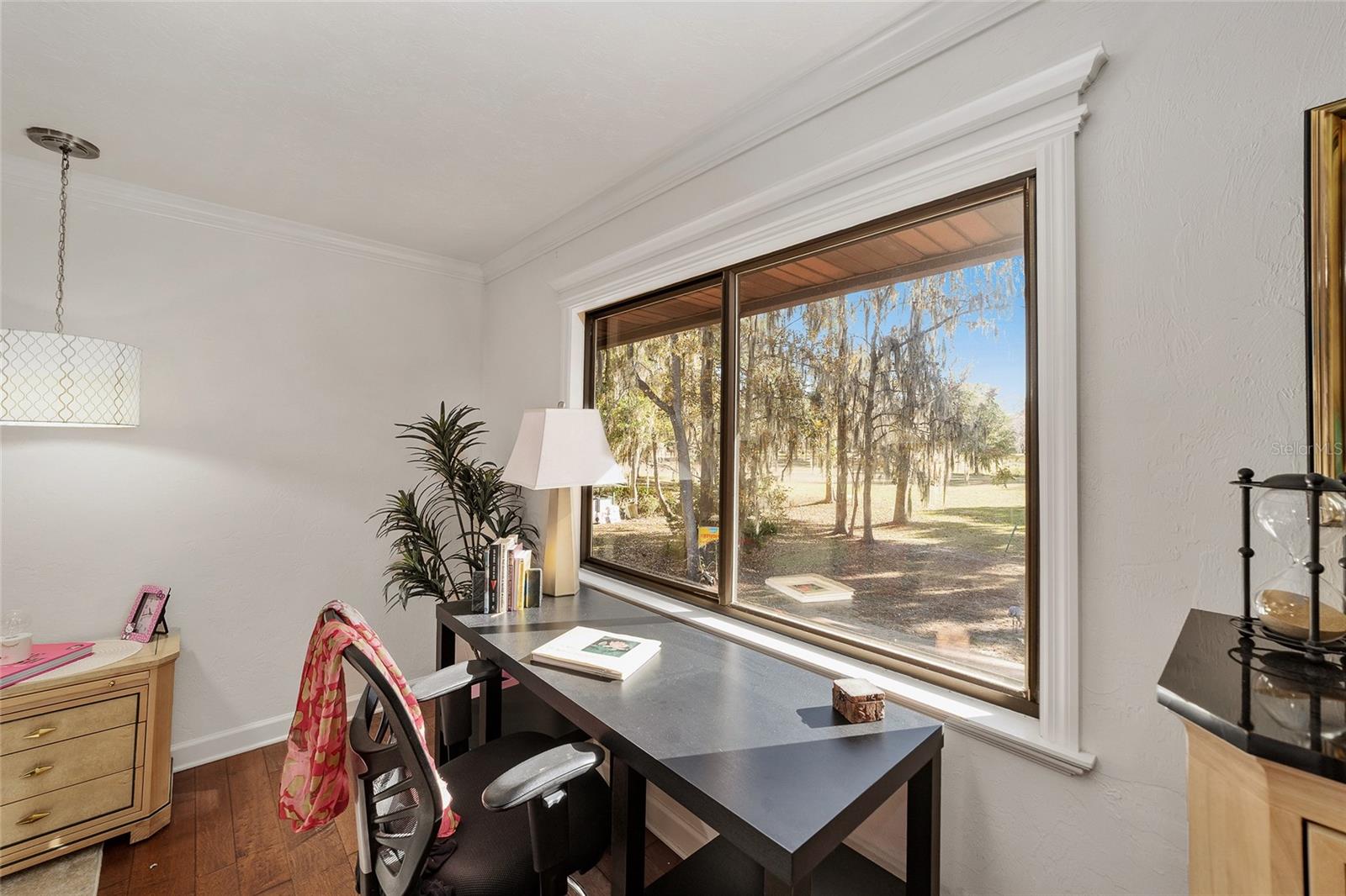 COUNTRY CLUB MANOR - Residential