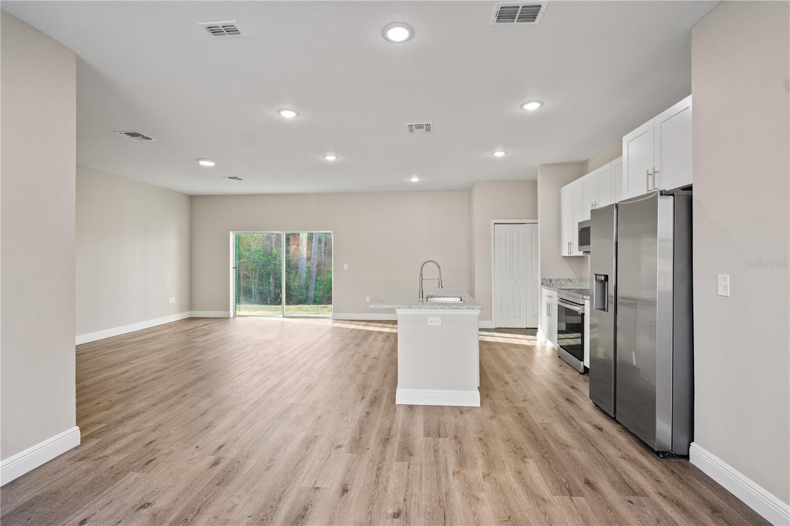 DELTONA LAKES UNIT 30 - Residential