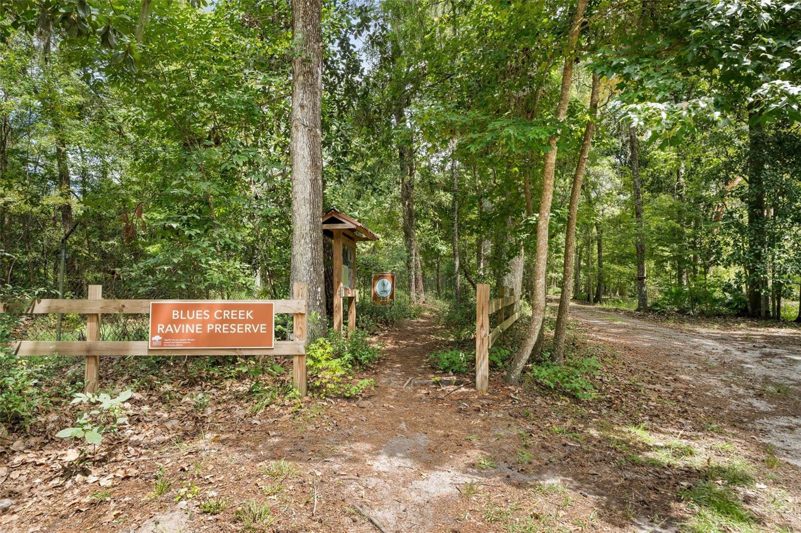 CHANTILLY ACRES E1/2 AT NW 1/4 - Residential