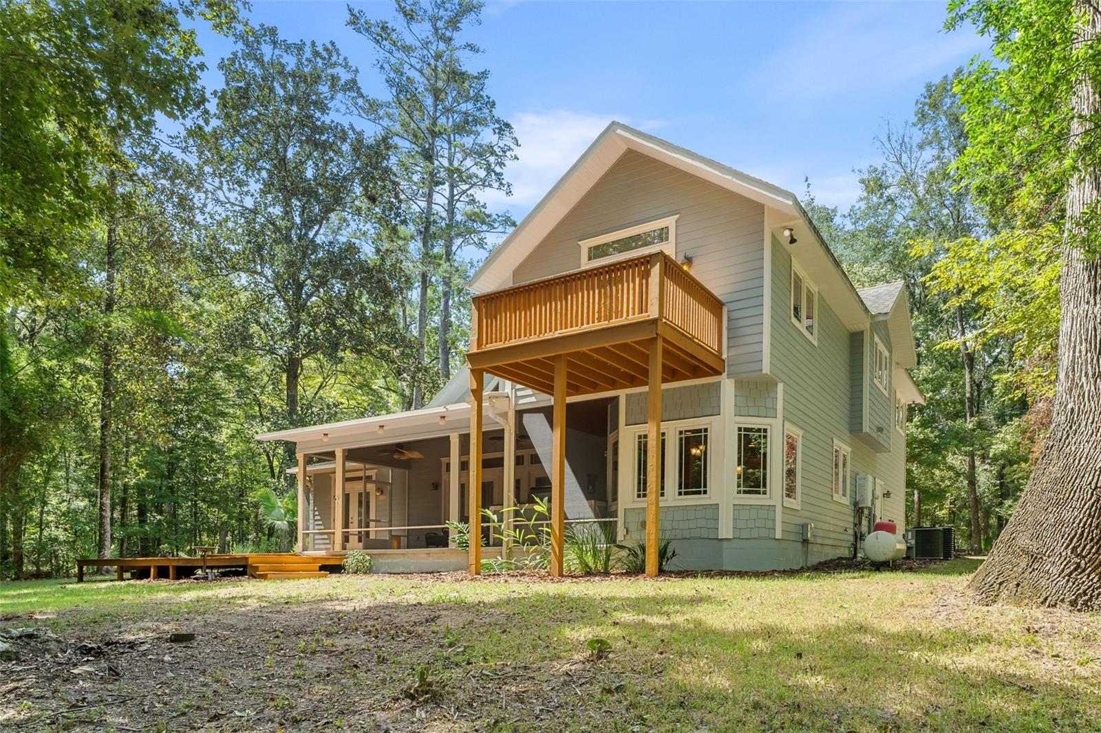 CHANTILLY ACRES E1/2 AT NW 1/4 - Residential