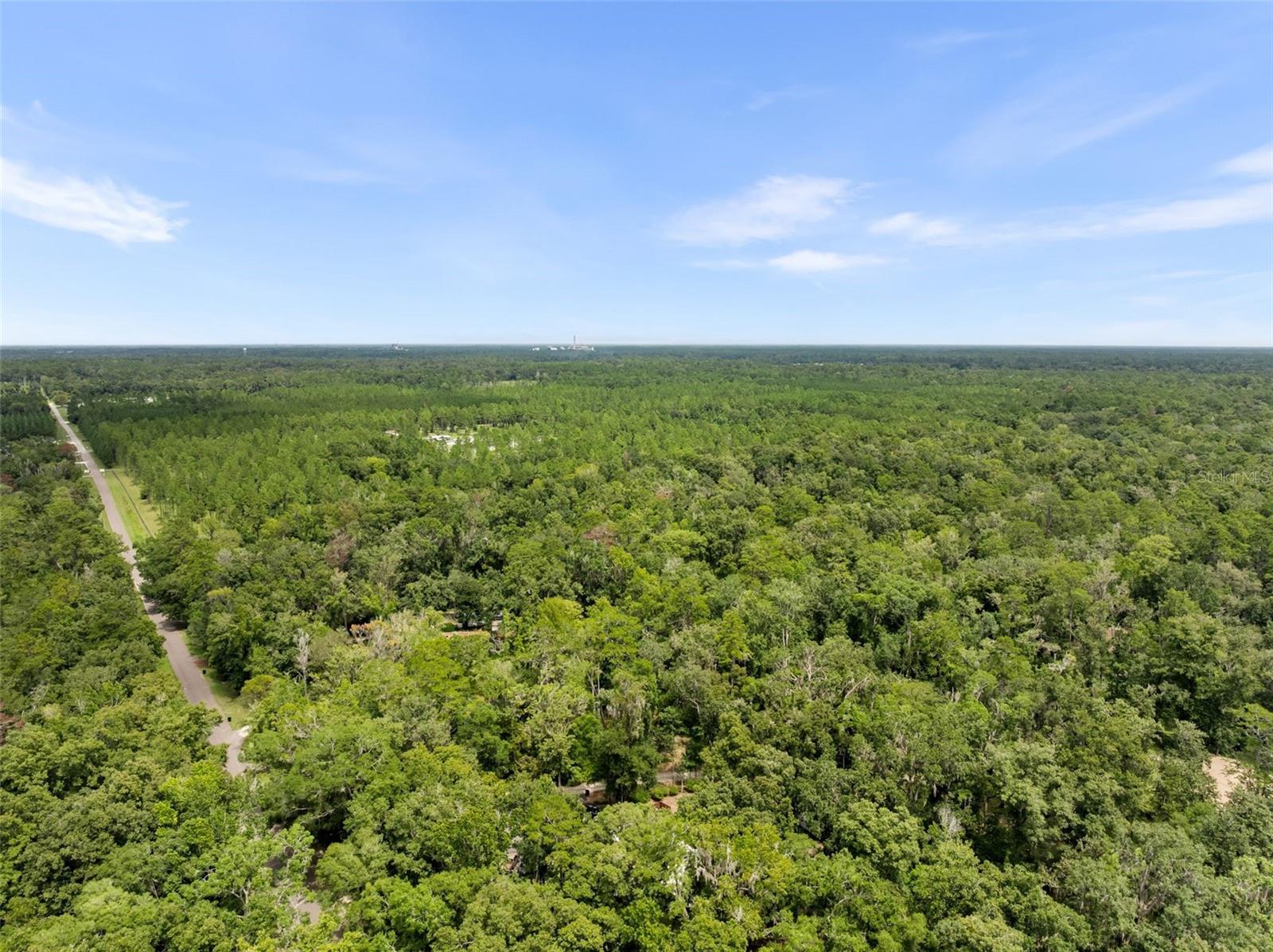 CHANTILLY ACRES E1/2 AT NW 1/4 - Residential