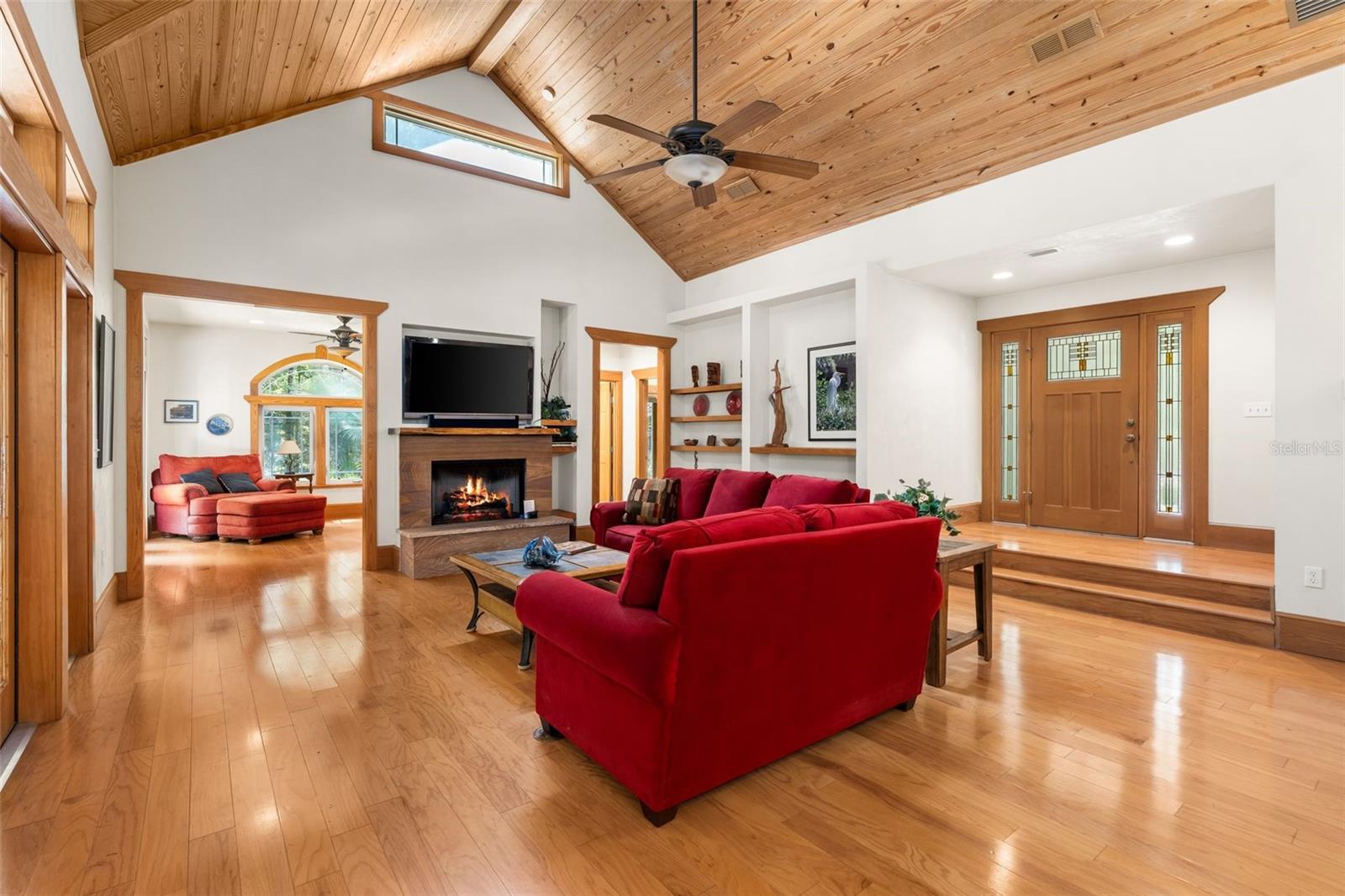 CHANTILLY ACRES E1/2 AT NW 1/4 - Residential