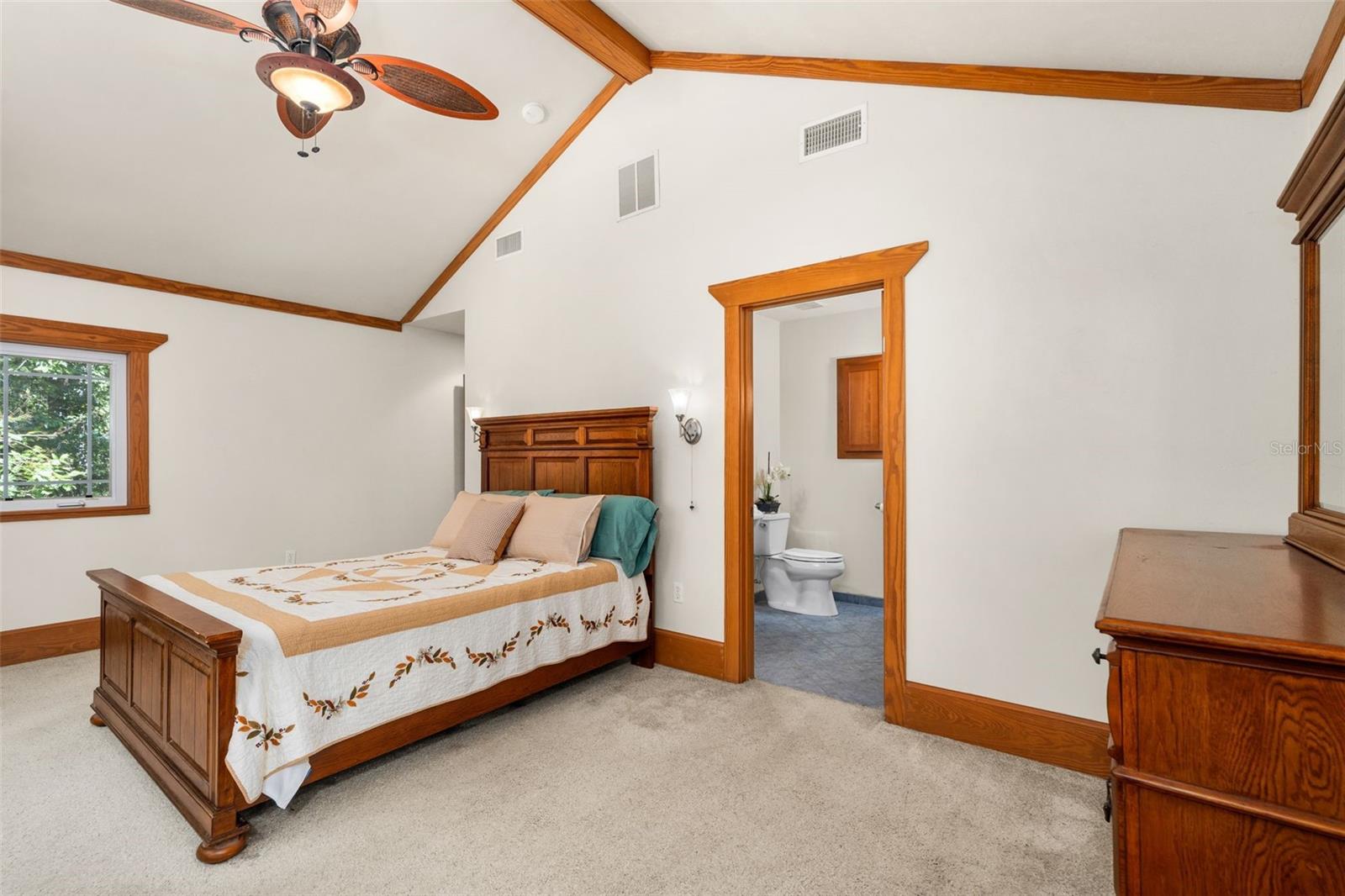 CHANTILLY ACRES E1/2 AT NW 1/4 - Residential
