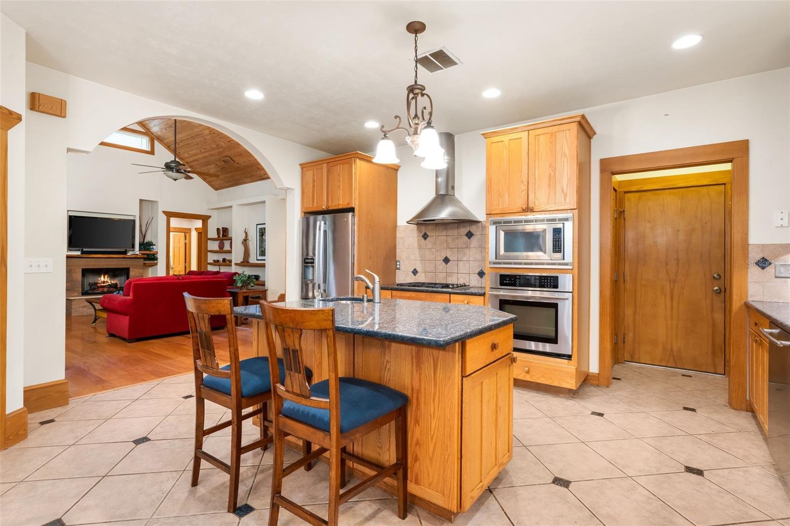 CHANTILLY ACRES E1/2 AT NW 1/4 - Residential