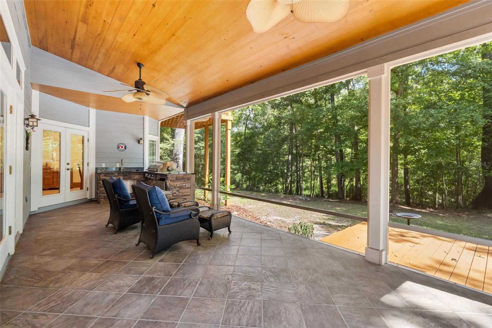 CHANTILLY ACRES E1/2 AT NW 1/4 - Residential