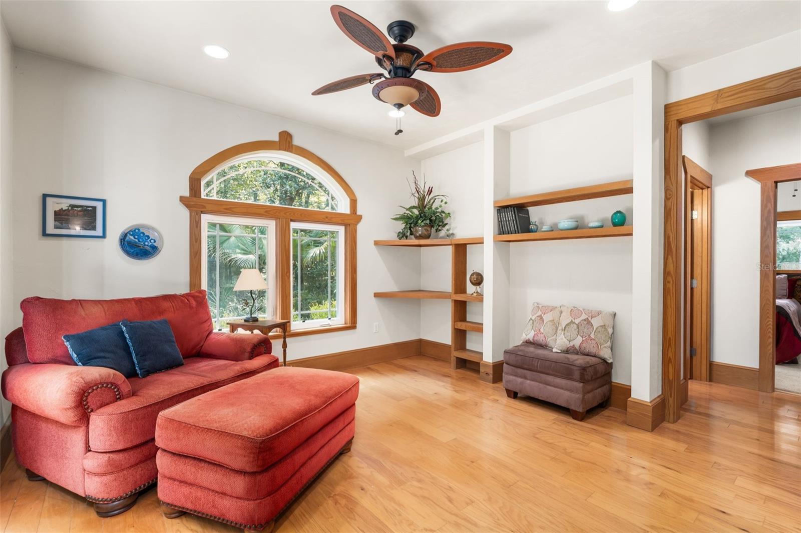 CHANTILLY ACRES E1/2 AT NW 1/4 - Residential