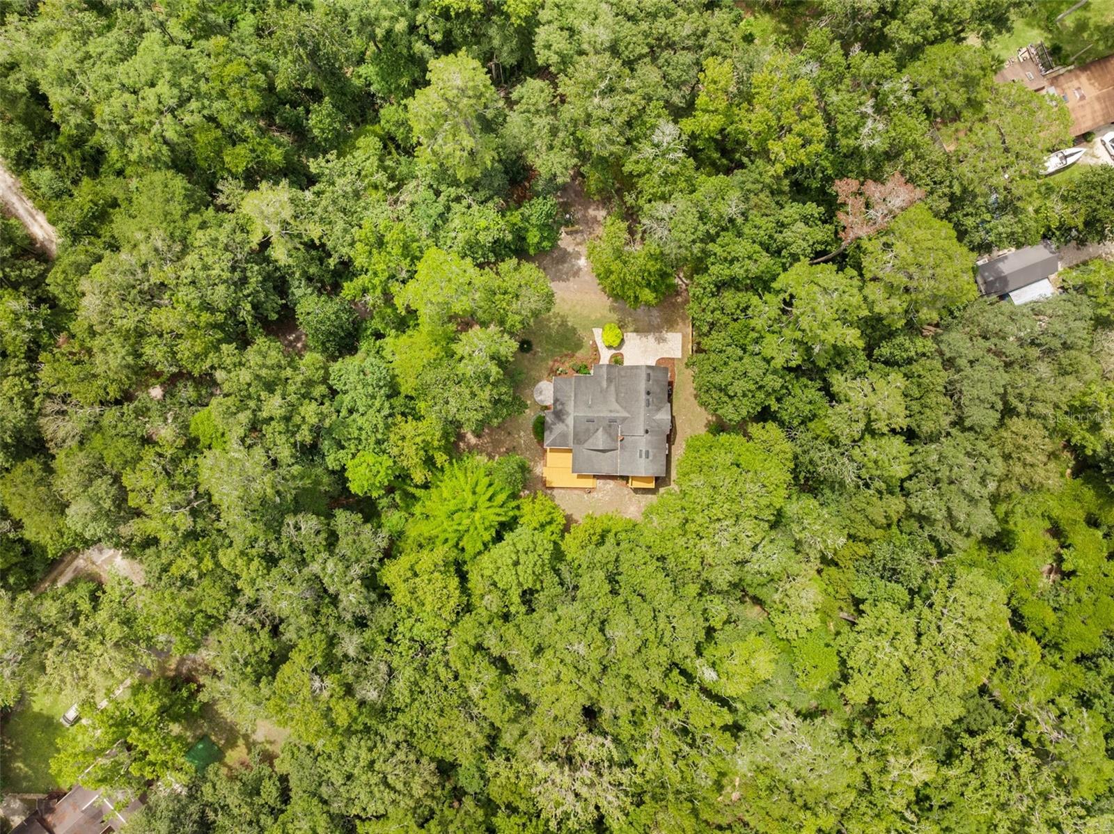 CHANTILLY ACRES E1/2 AT NW 1/4 - Residential