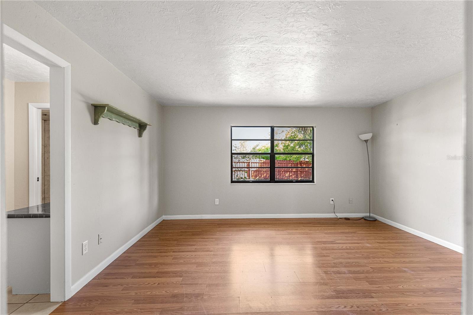 OAKHURST 01 - Residential