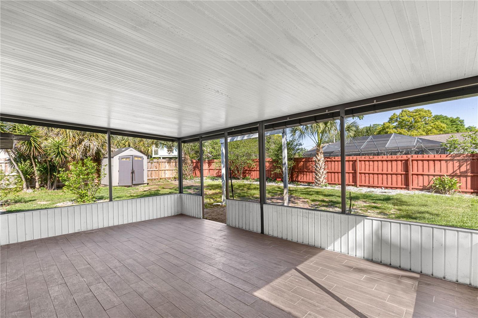 OAKHURST 01 - Residential