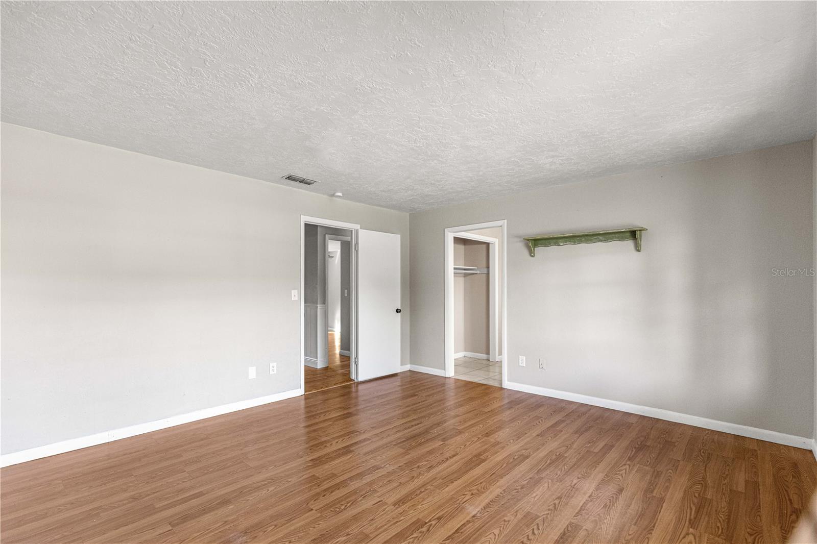 OAKHURST 01 - Residential