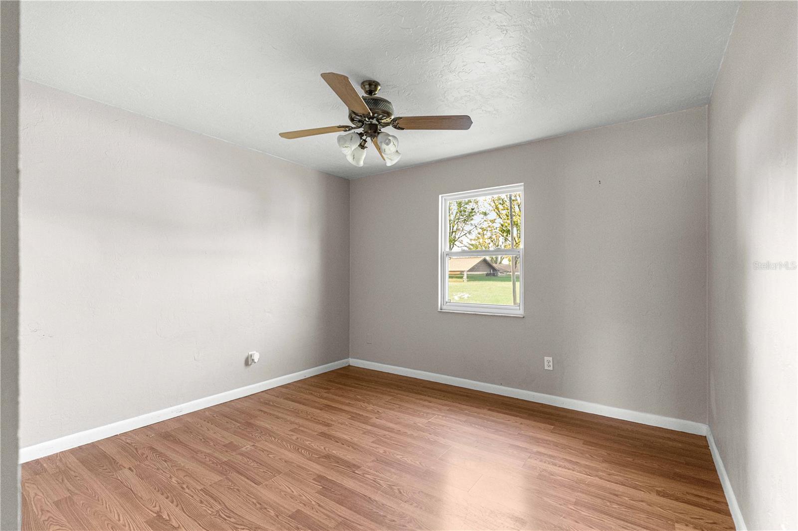 OAKHURST 01 - Residential