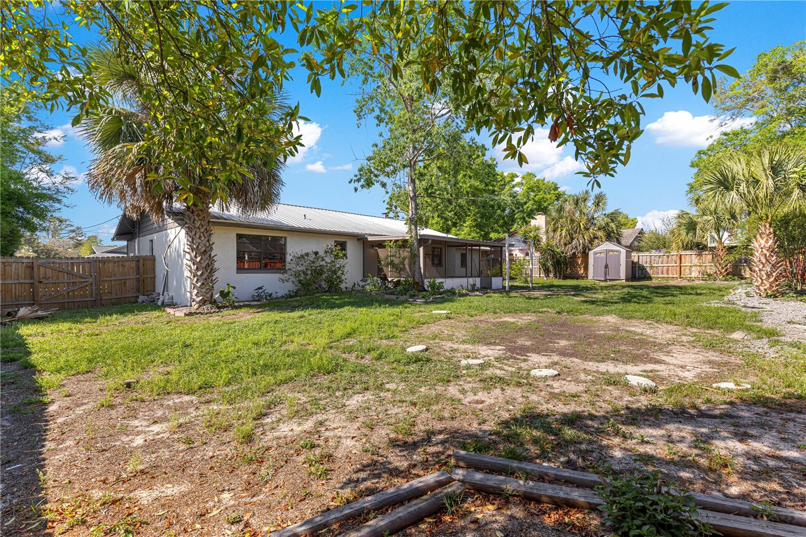 OAKHURST 01 - Residential