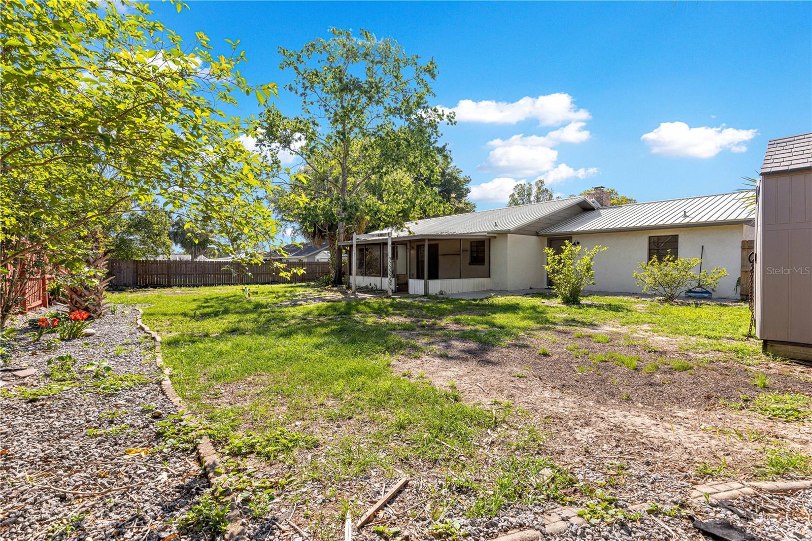 OAKHURST 01 - Residential