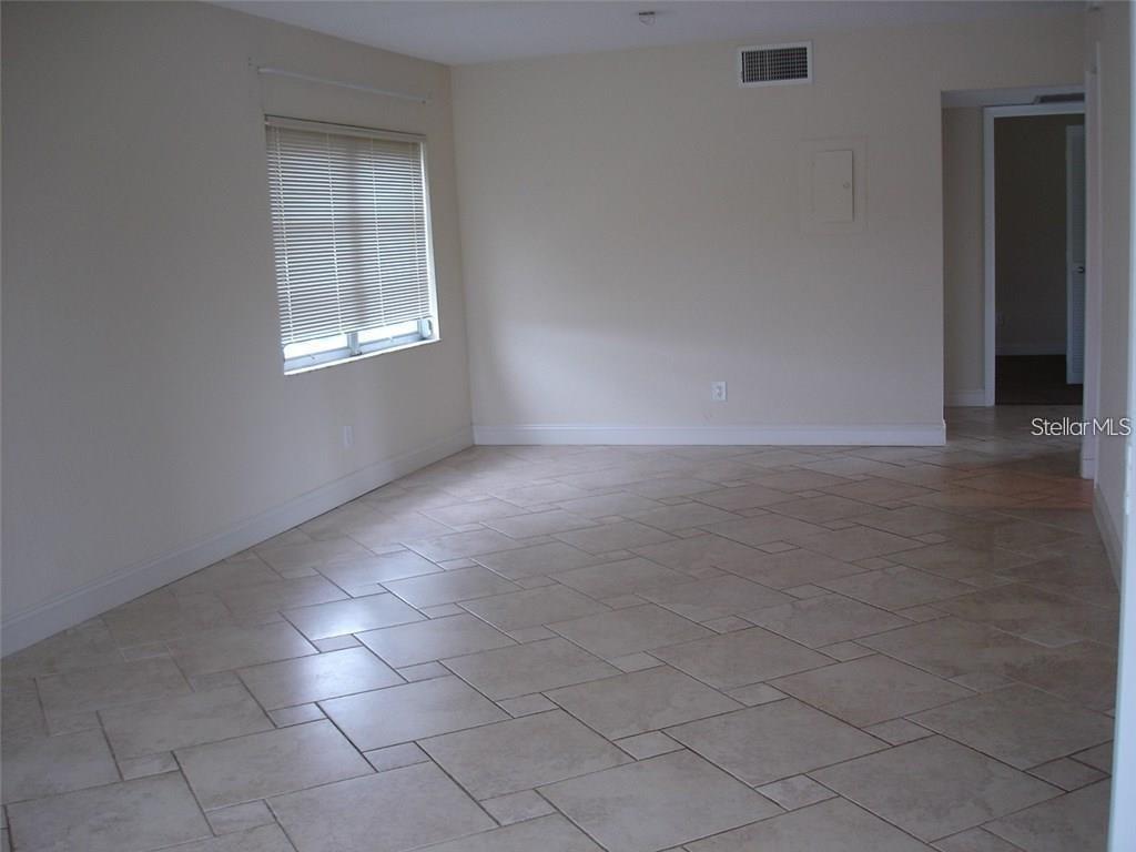 PALM-AIRE AT DESOTO LAKES CNTRY - Residential Lease