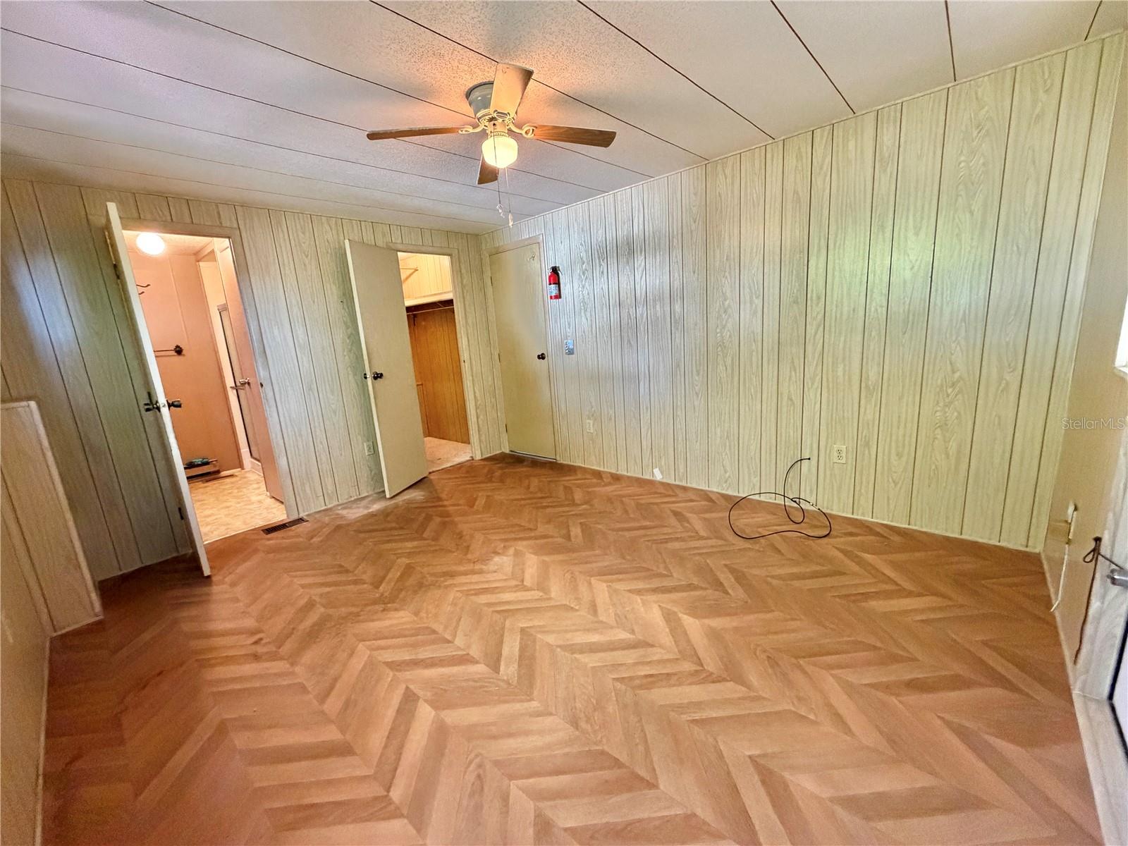 HAWTHORNE AT LEESBURG A COOP - Residential