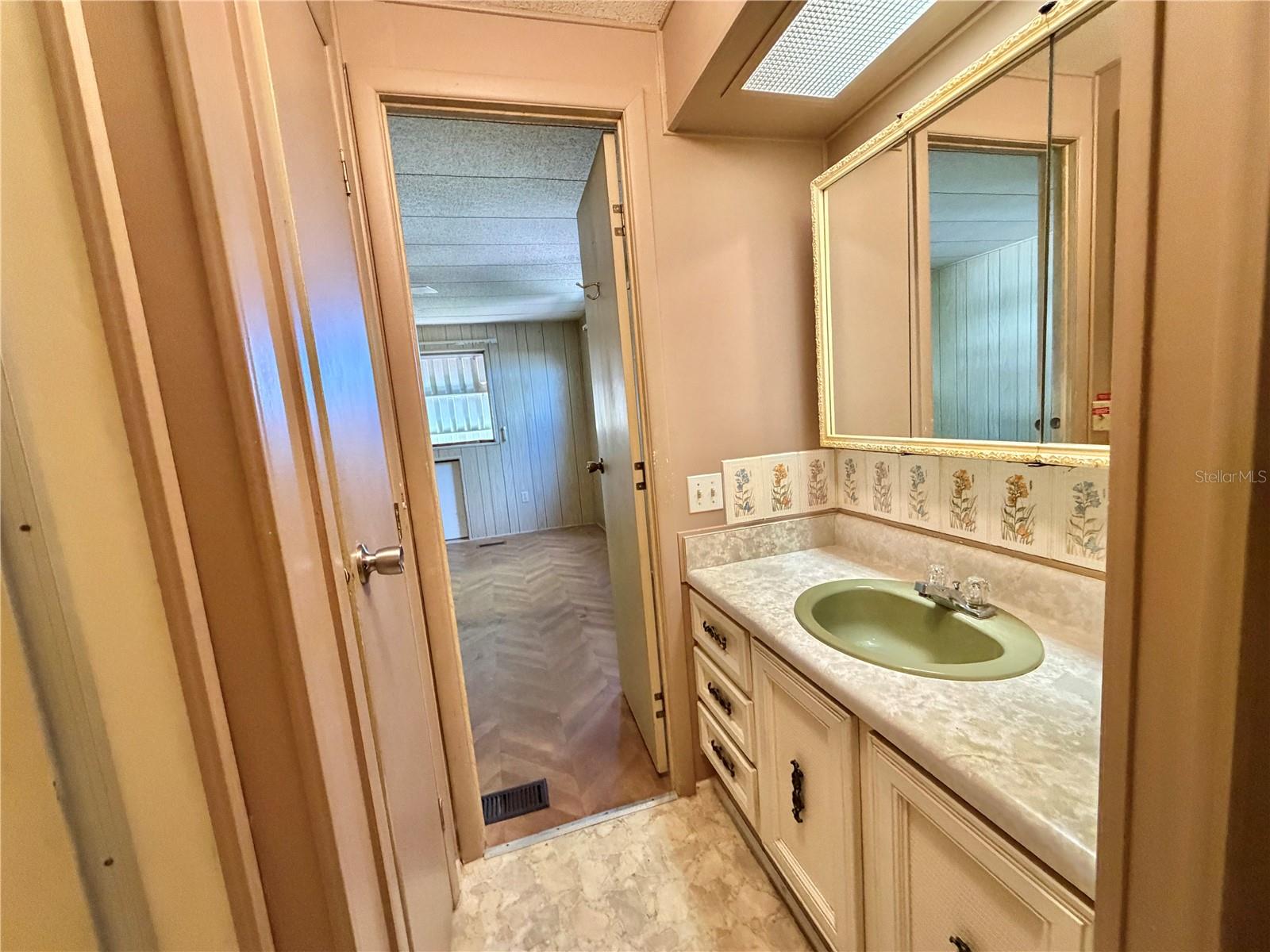 HAWTHORNE AT LEESBURG A COOP - Residential