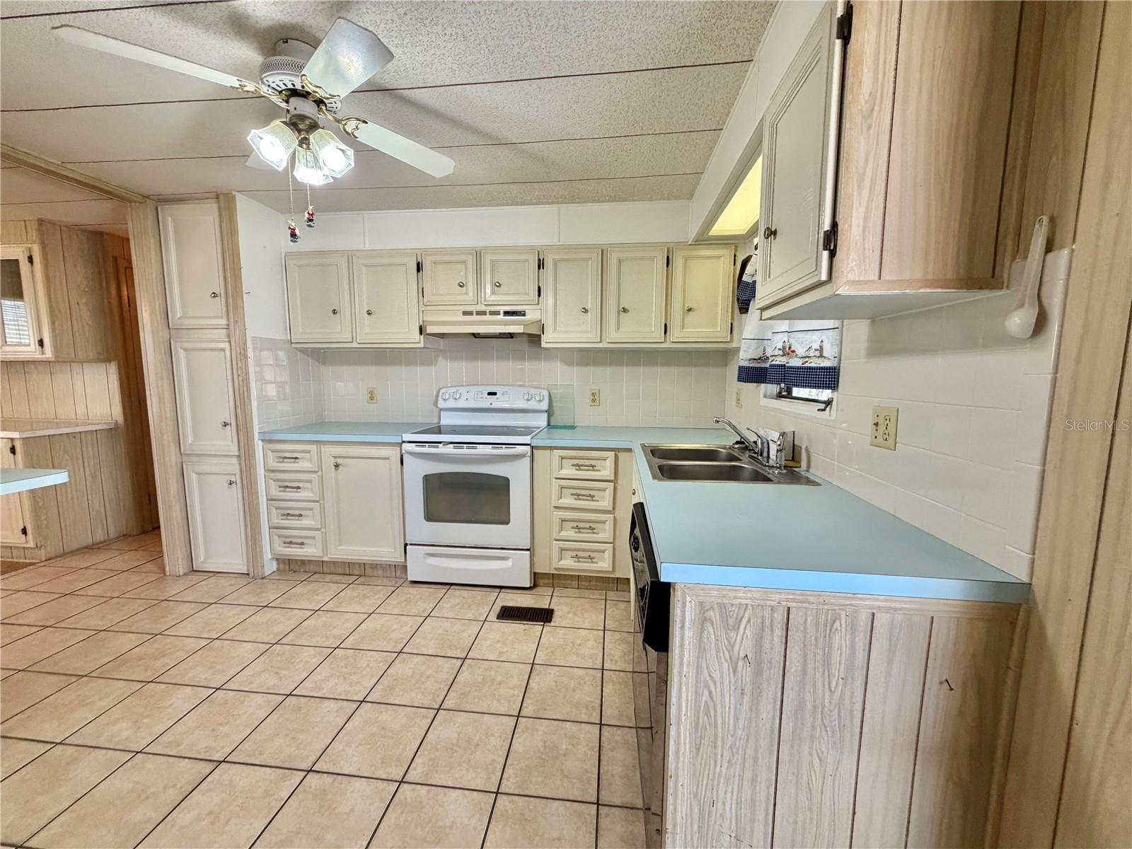 HAWTHORNE AT LEESBURG A COOP - Residential