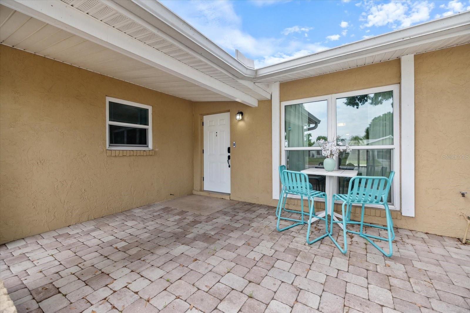 818 PLUM TREE LANE