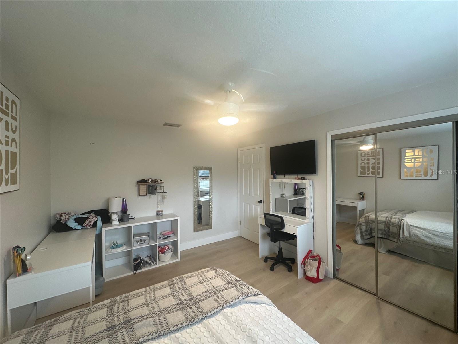 LYNN WOOD - Residential