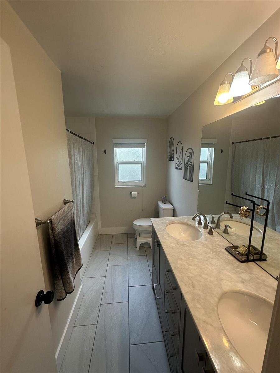 LYNN WOOD - Residential