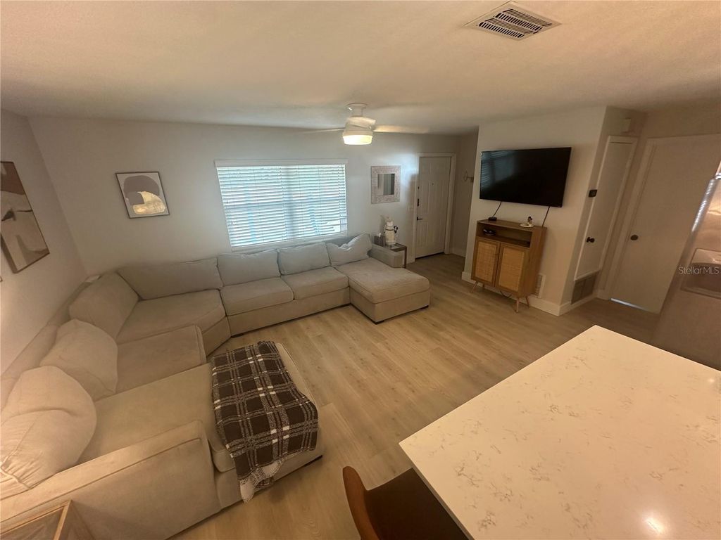 Photo of 650 W Minnesota Avenue, Deland, FL 32720 (MLS # V4946386)