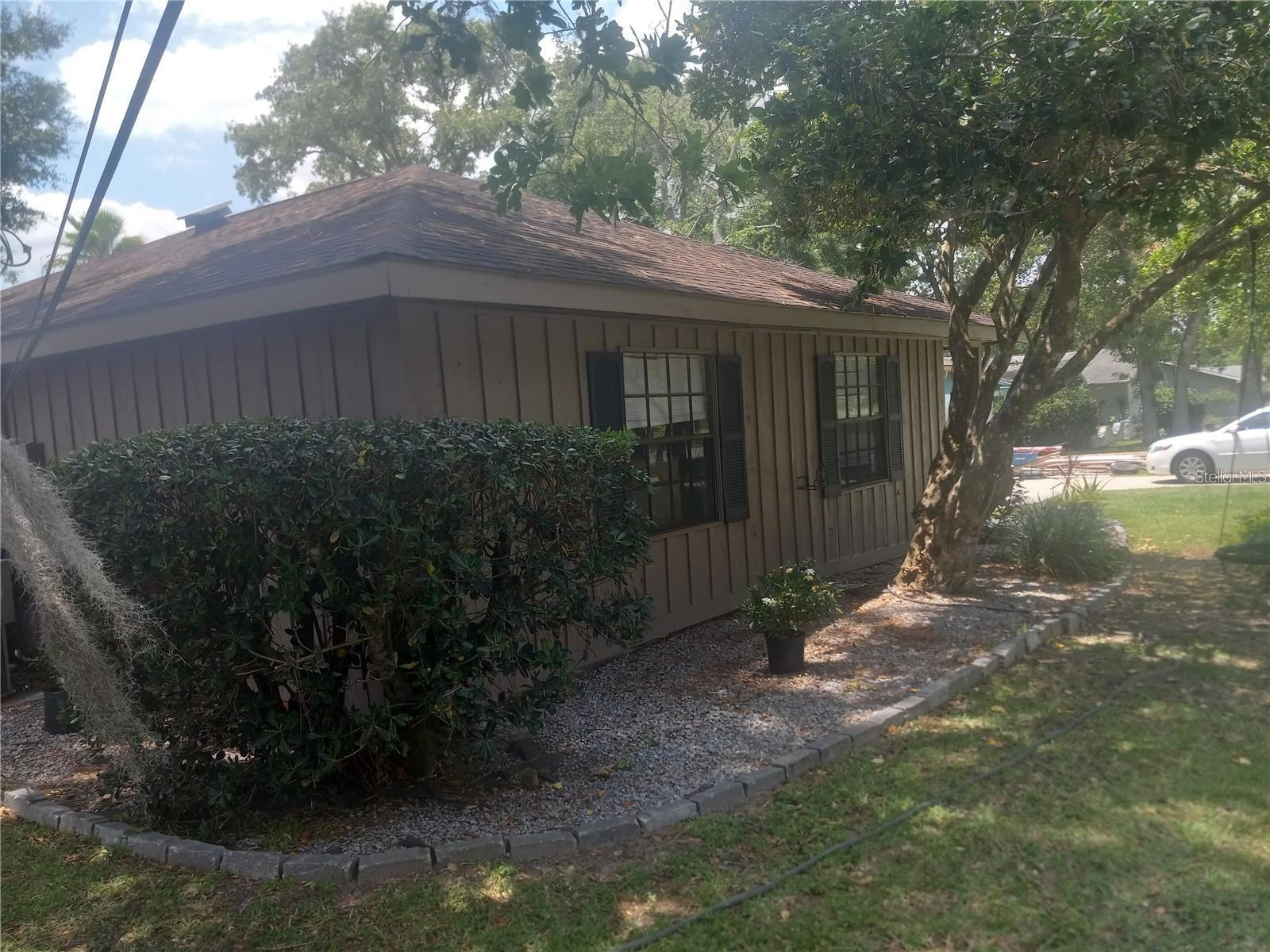 4434 SE 10TH PLACE