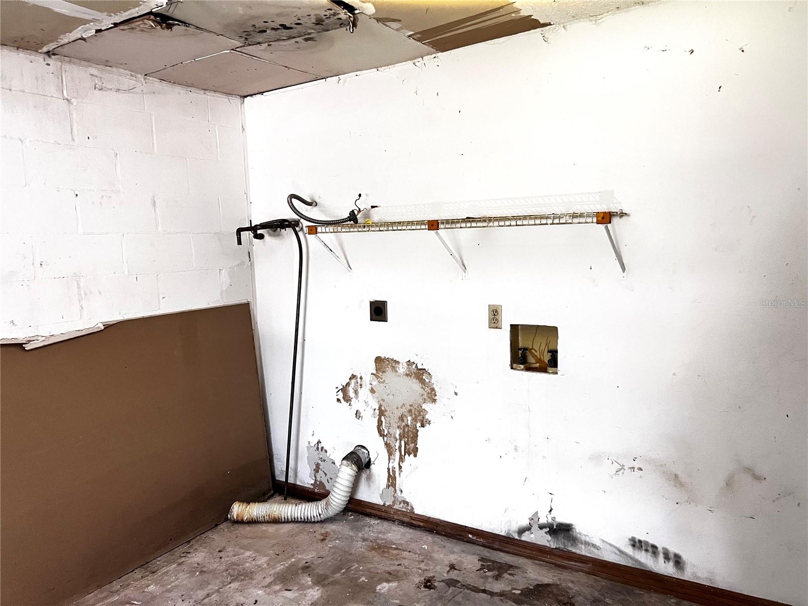 DELTONA LAKES UNIT 05 - Residential