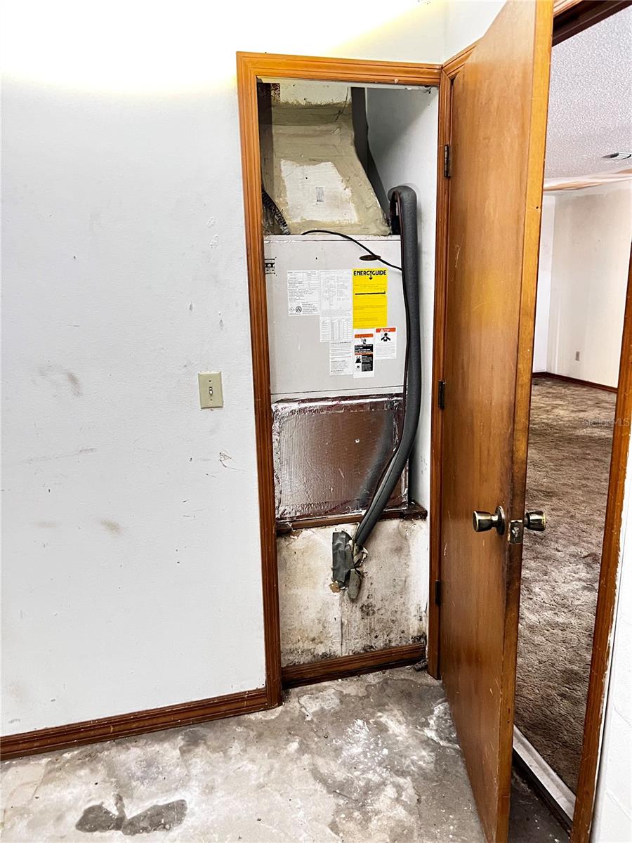 DELTONA LAKES UNIT 05 - Residential