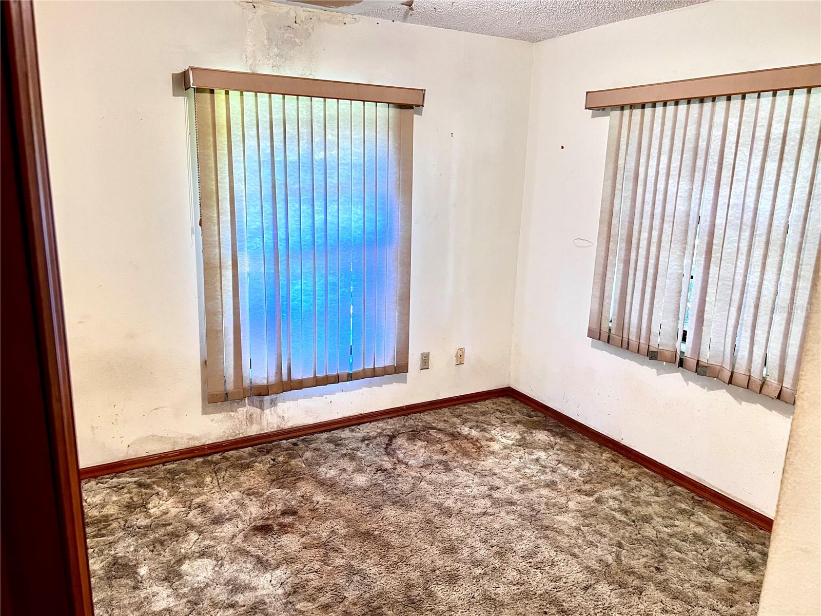 DELTONA LAKES UNIT 05 - Residential