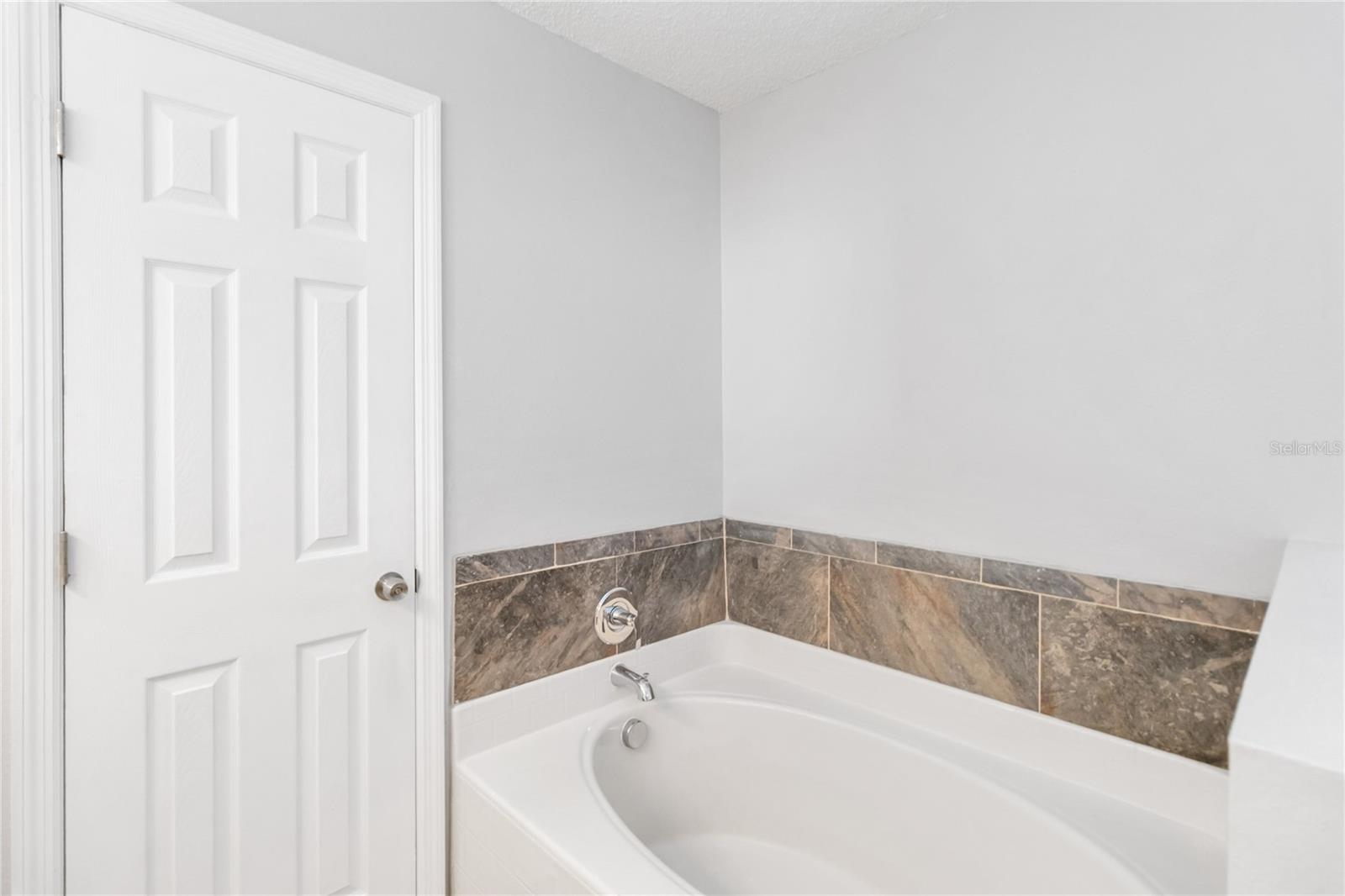 EUSTIS QUAIL HOLLOW - Residential