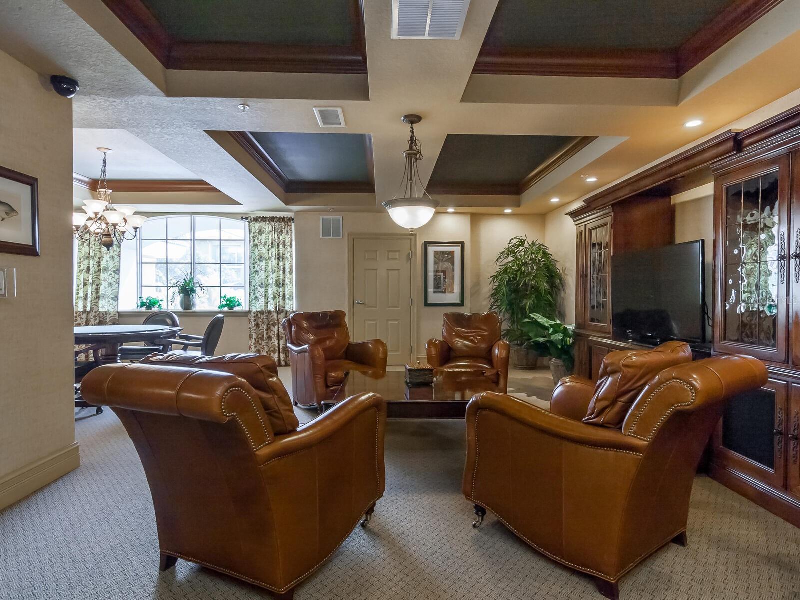 BROADWAY PROMENADE - Residential