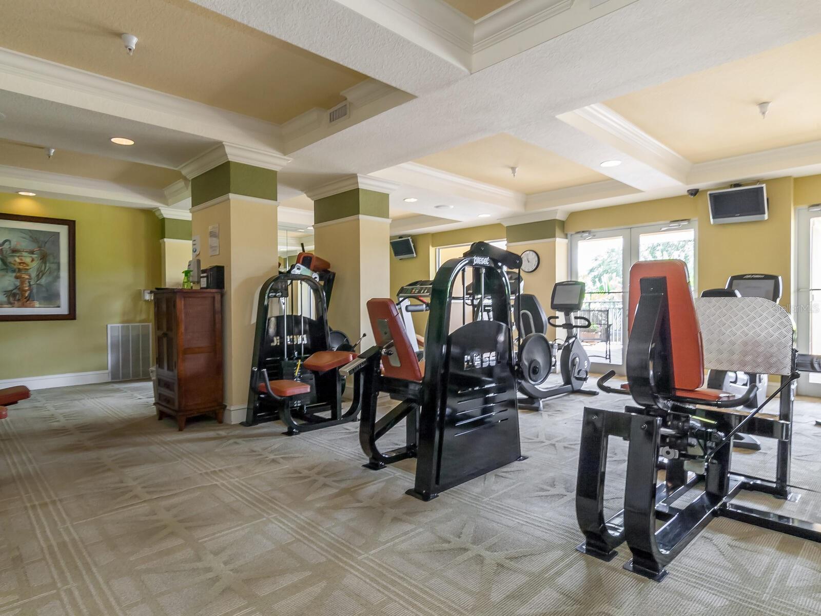 BROADWAY PROMENADE - Residential