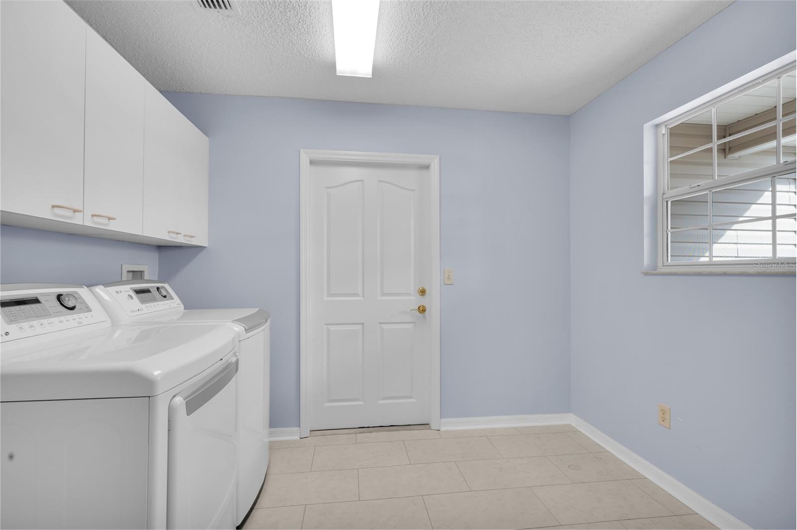 THE VILLAGE OF GLENBROOK - Residential