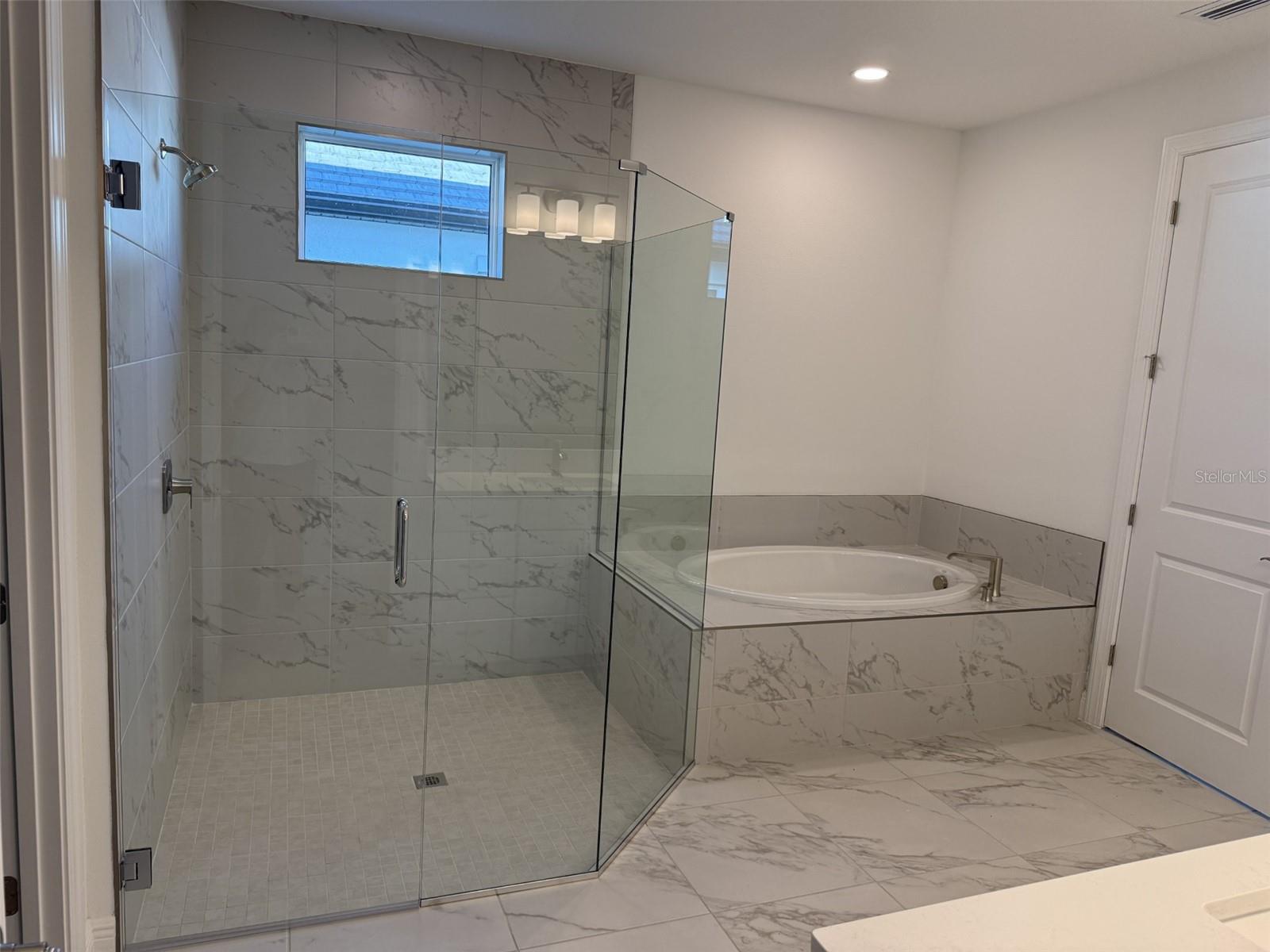 CASSATA LAKES - Residential