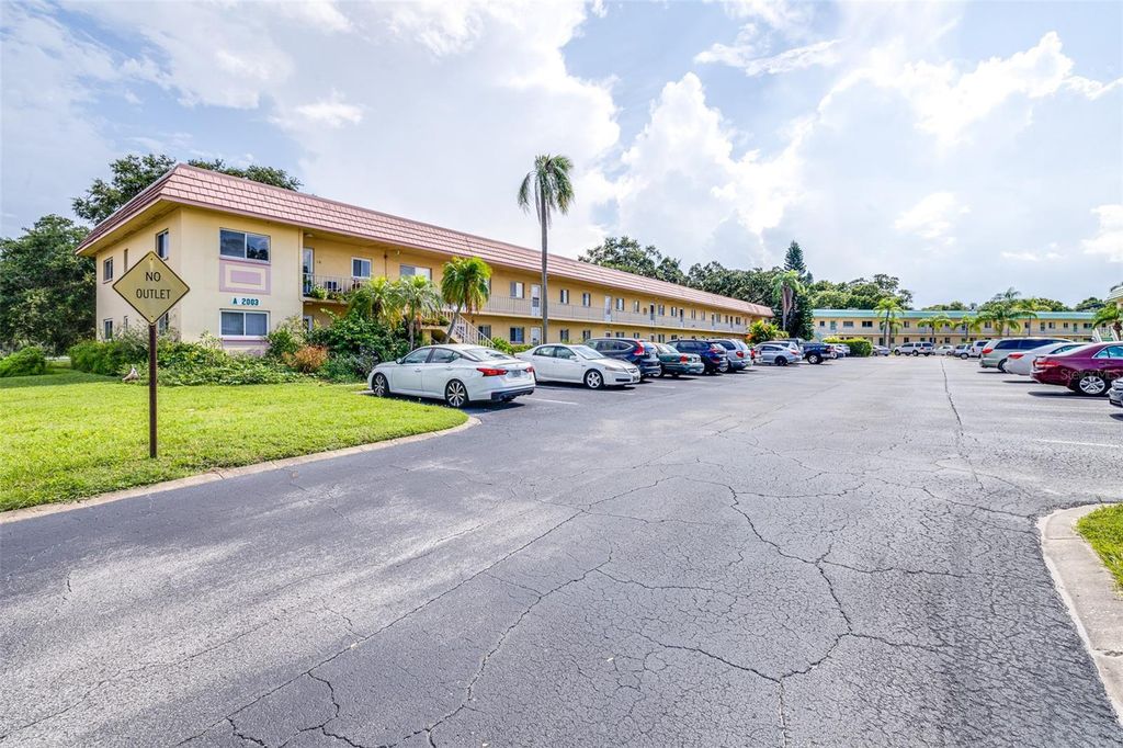 Photo of 2003 Greenbriar Boulevard #16, Clearwater, FL 33763 (MLS # U8253718)