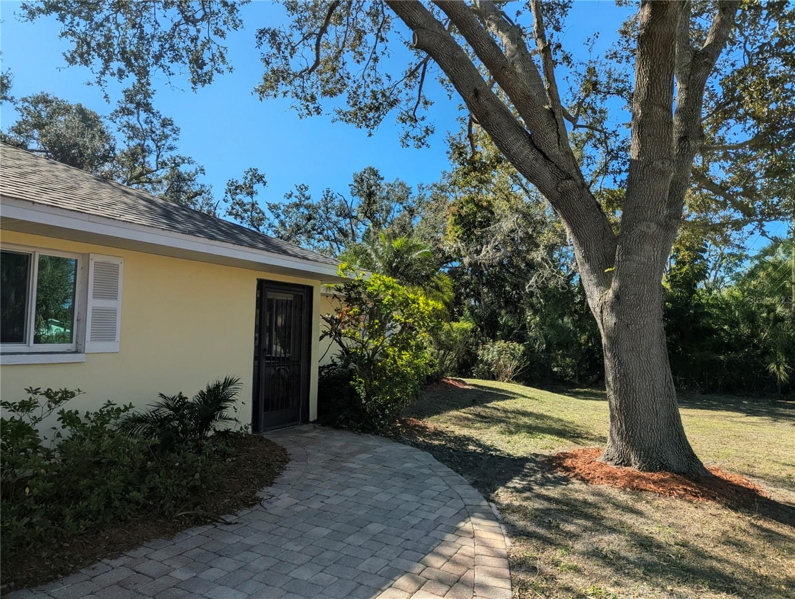 HIDDEN PINES - Residential