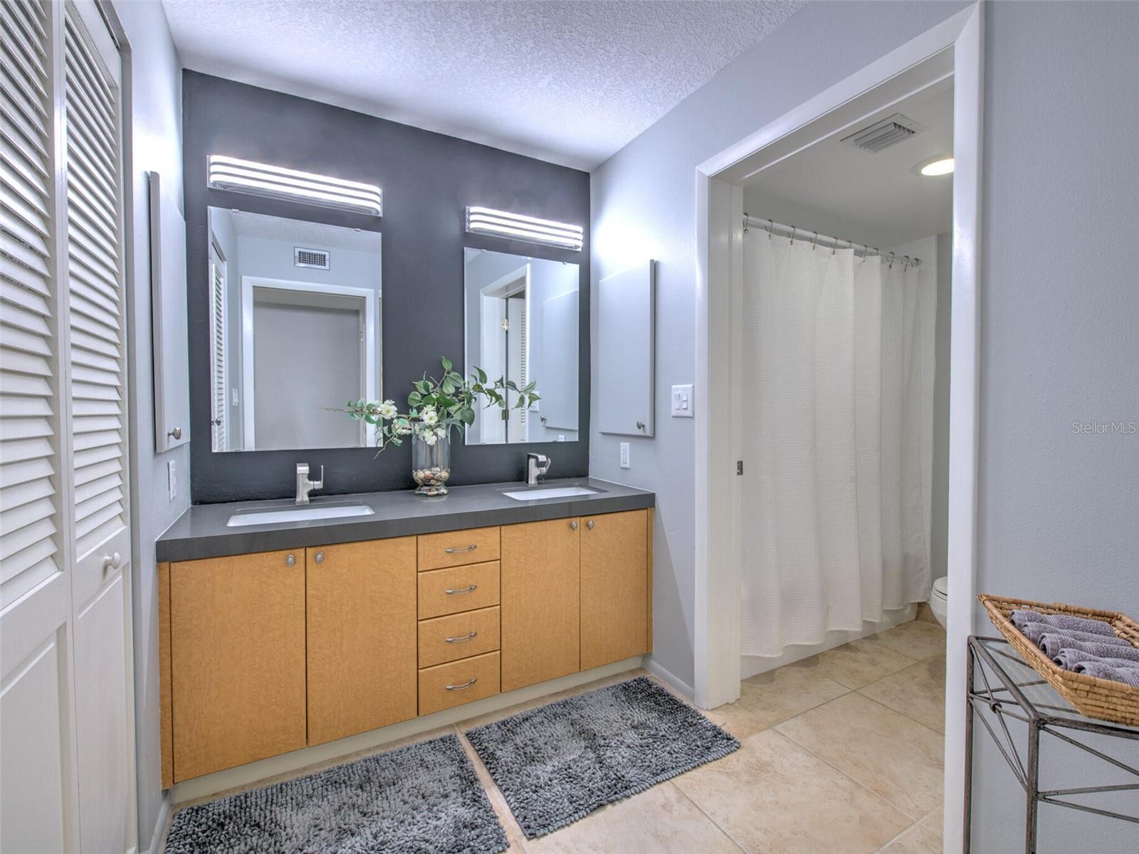 BAYPORT BCH & TEN PH D - Residential Lease