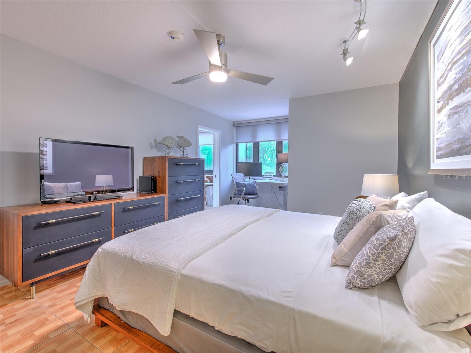 BAYPORT BCH & TEN PH D - Residential Lease