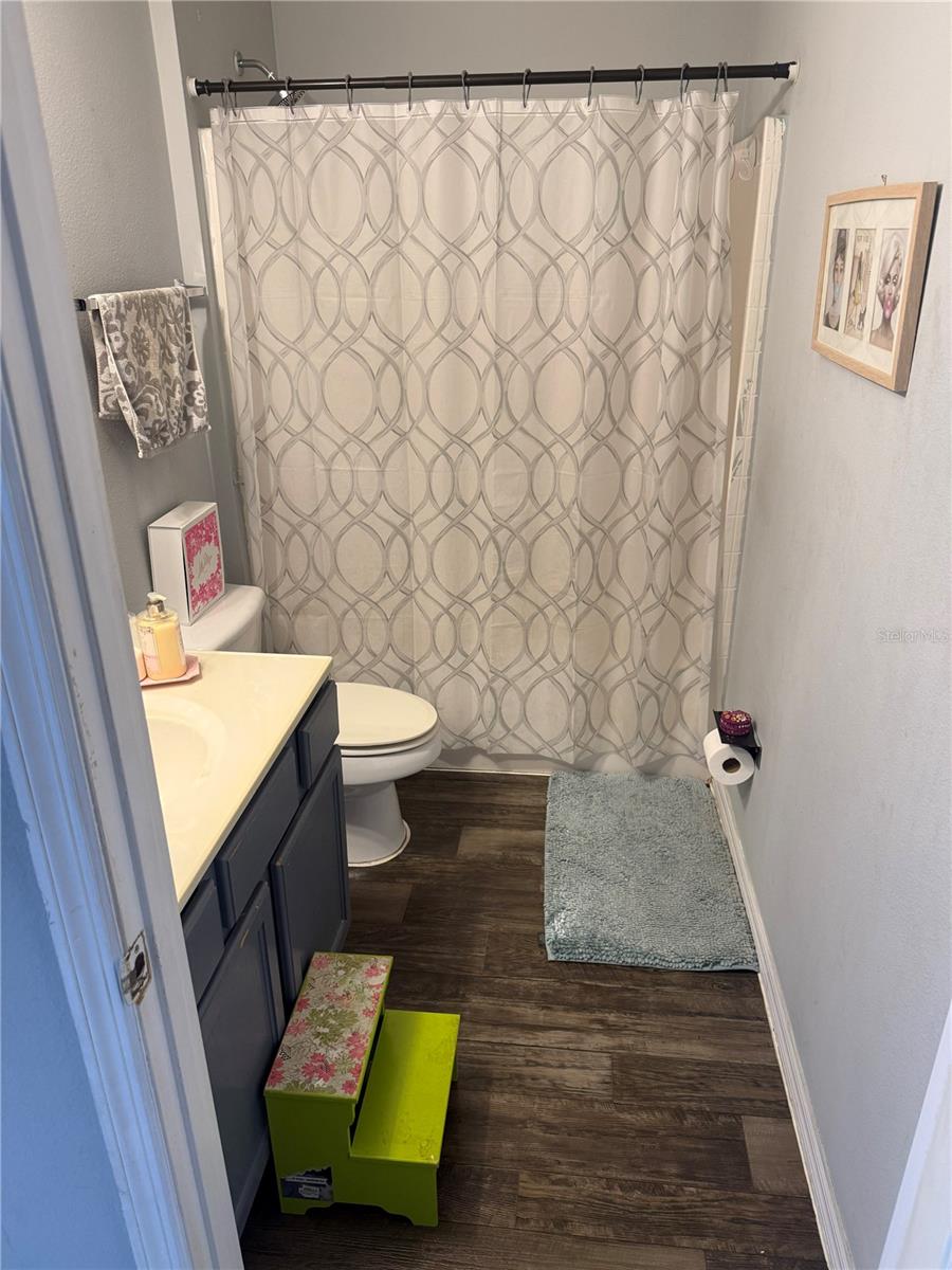 QUEENS COVE PH 04 - Residential