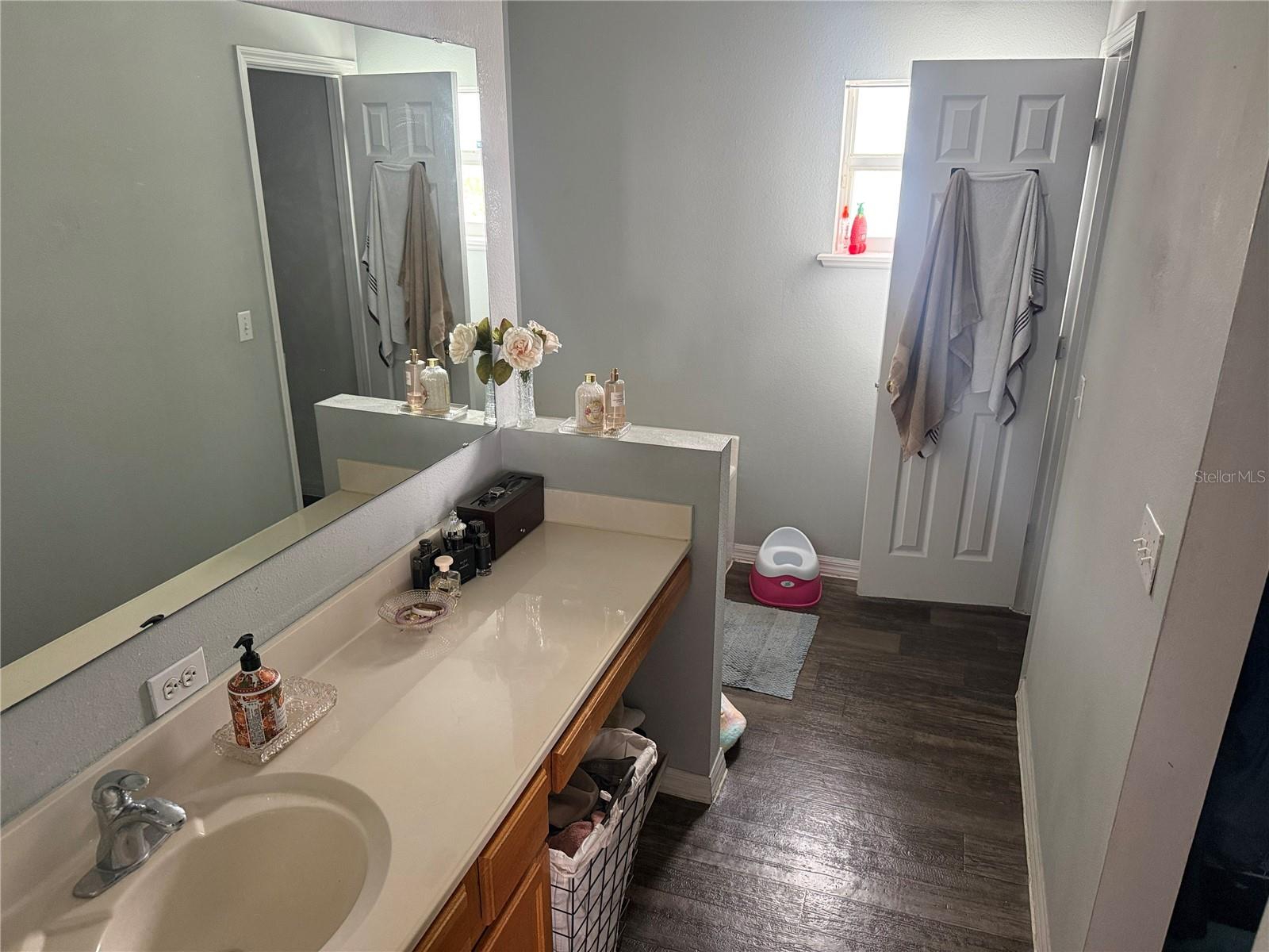 QUEENS COVE PH 04 - Residential