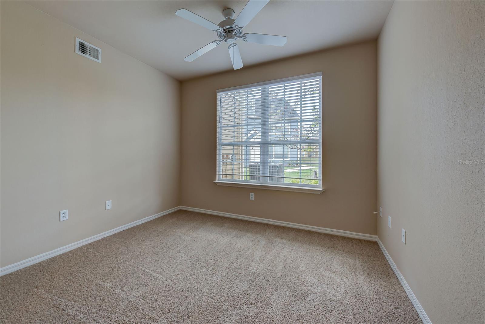 ADMIRALS WALK - Residential Lease