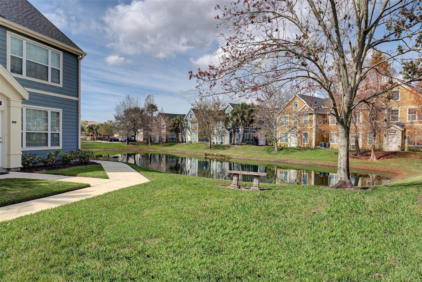 ADMIRALS WALK - Residential Lease