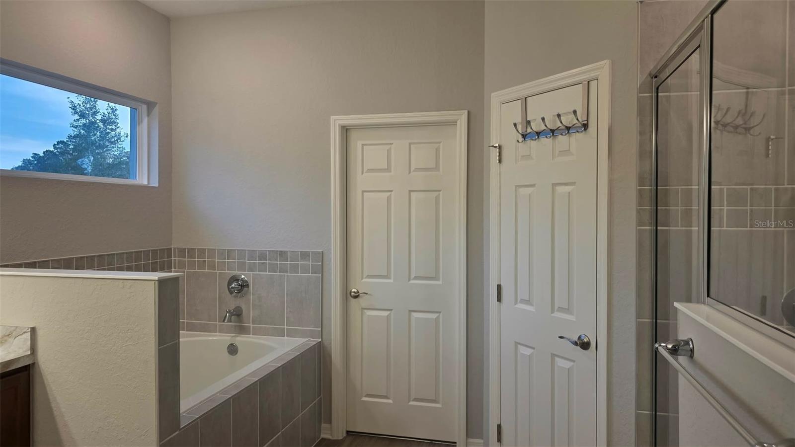 KINGSLAND COUNTRY ESTATE - Residential