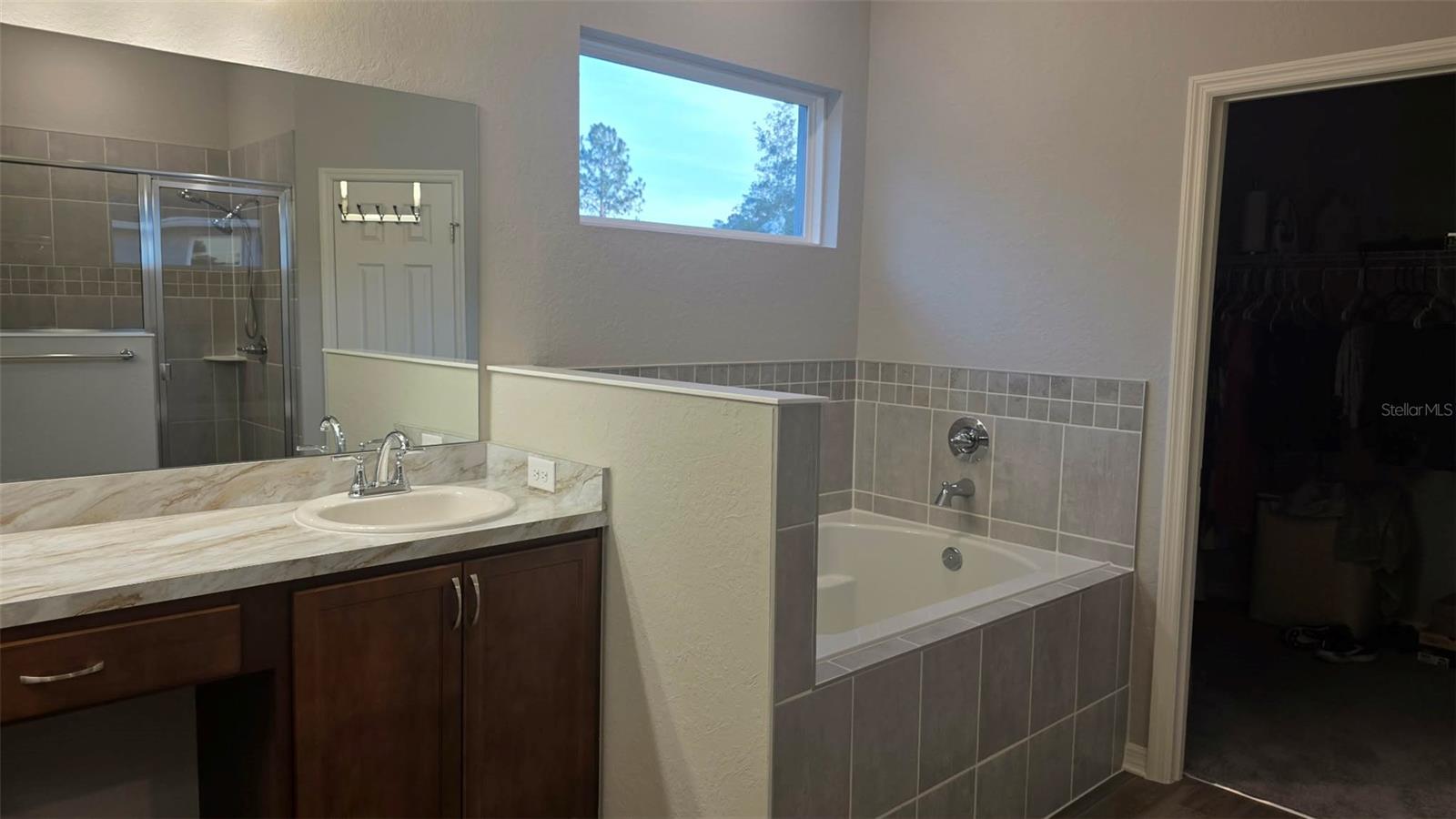 KINGSLAND COUNTRY ESTATE - Residential